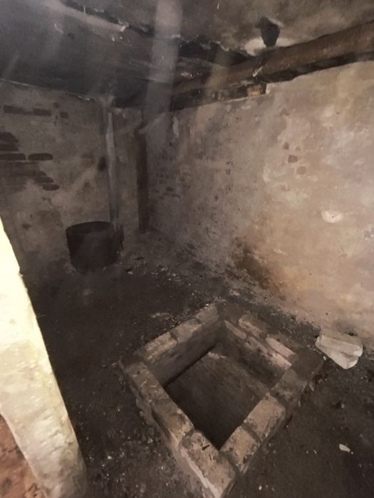 Продам  гараж за лікарнею.