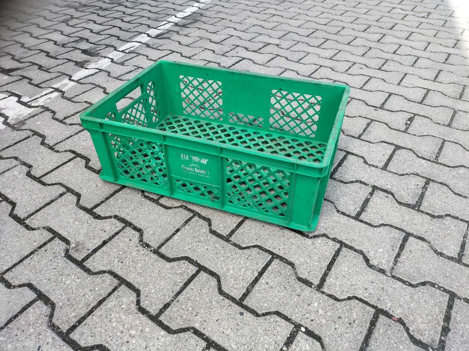 Plastikowa skrzynka na owoce