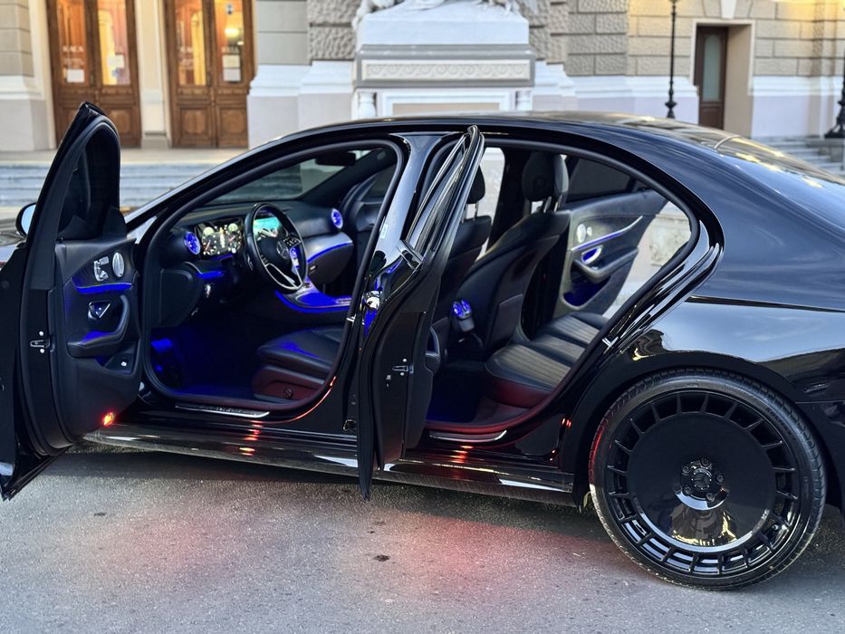 Mercedes-Benz E350 2022