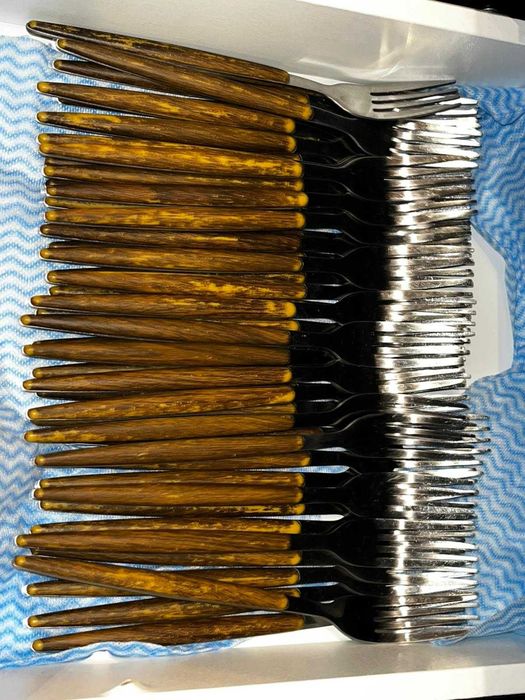 Conjunto de talheres 50 peças de cada