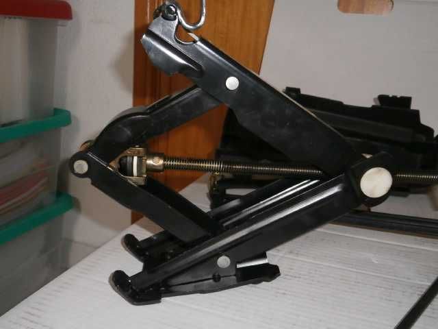 macaco de viaturas ligeiras