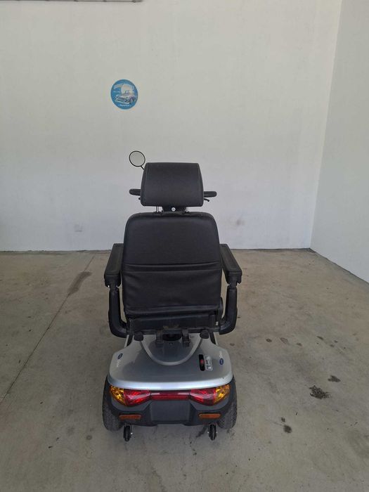 Scooter elétrica de mobilidade reduzida Invacare Orion