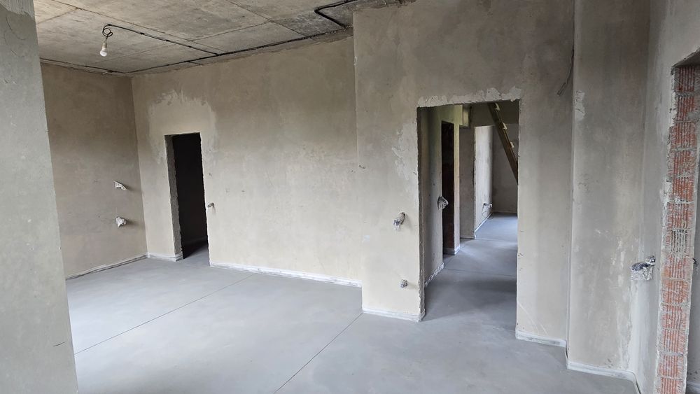 Продаж Будинку 215 м² - 6.3 Сотки | Цокольний Поверх - Підвал | Гараж | Без Комісії