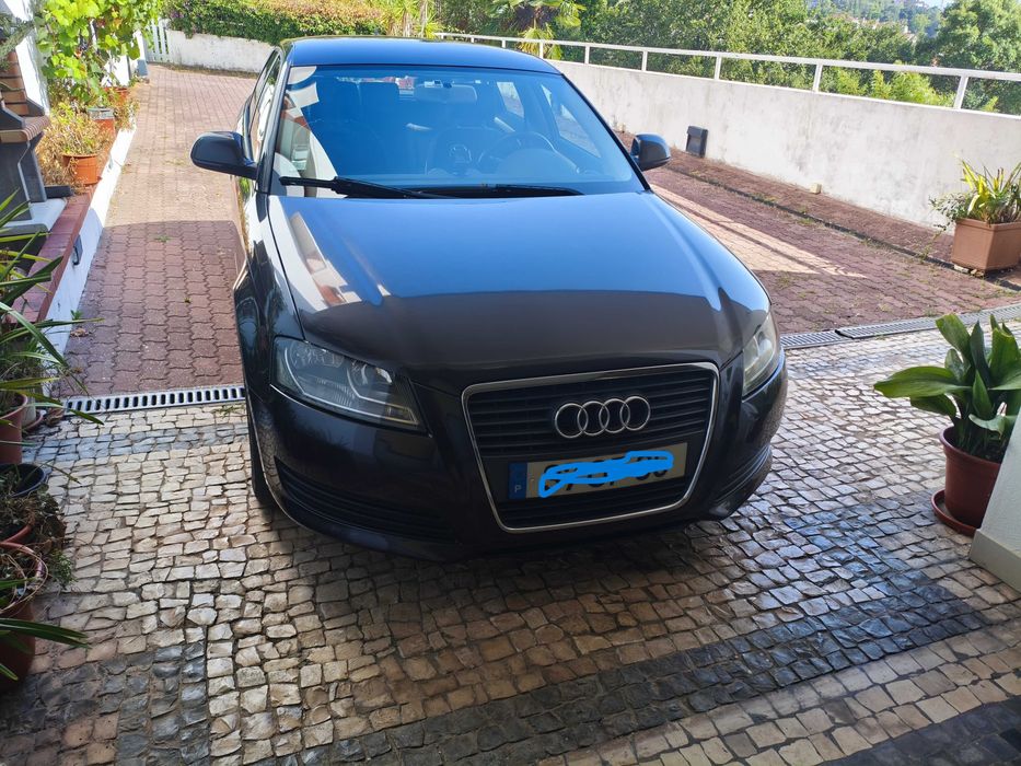 Carro Audi usado em bom estado