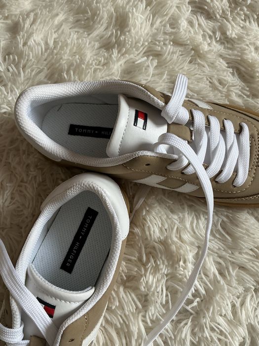 Nowe sneakersy TH