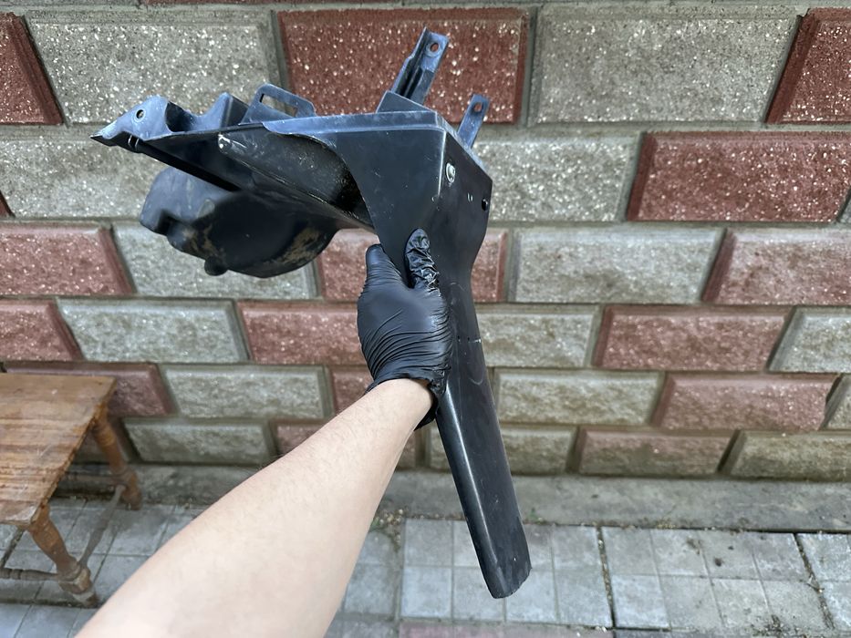 Заднє крило/Пластик Suzuki Lets 2 New/Бабочка