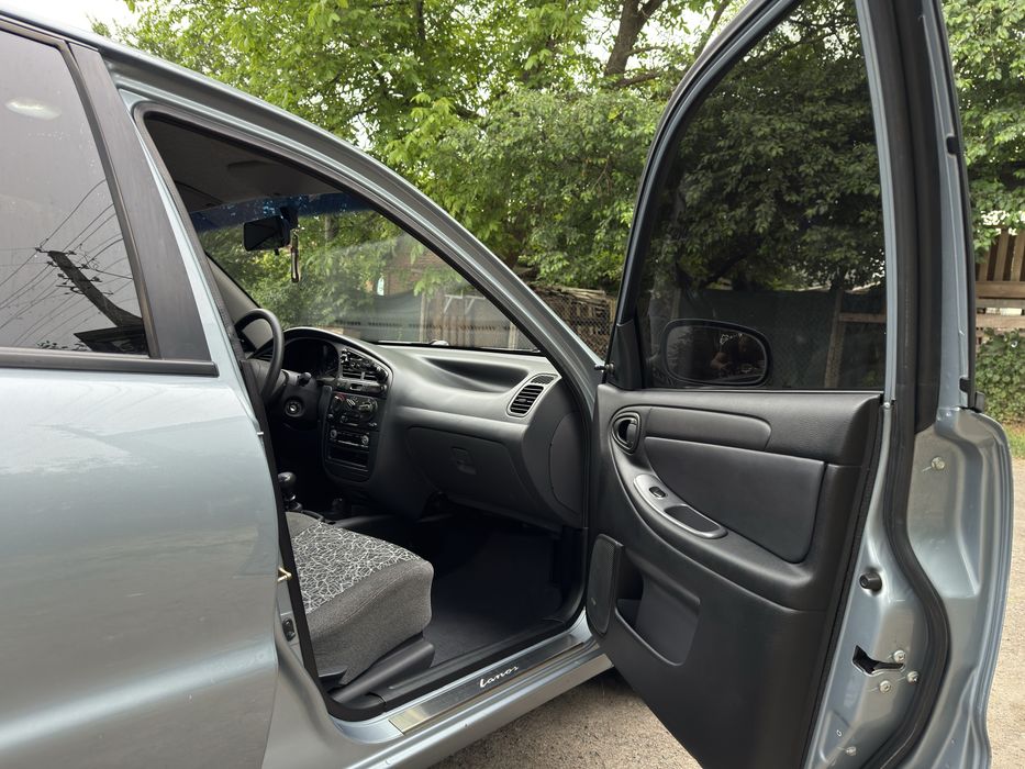 Daewoo Lanos  2012
