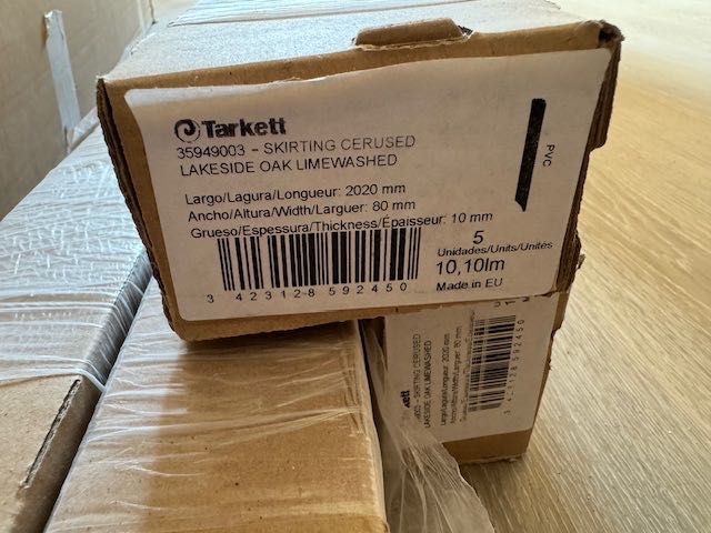 Rodapé decorativo para LVT - Lakeside Oak GREYWASHED