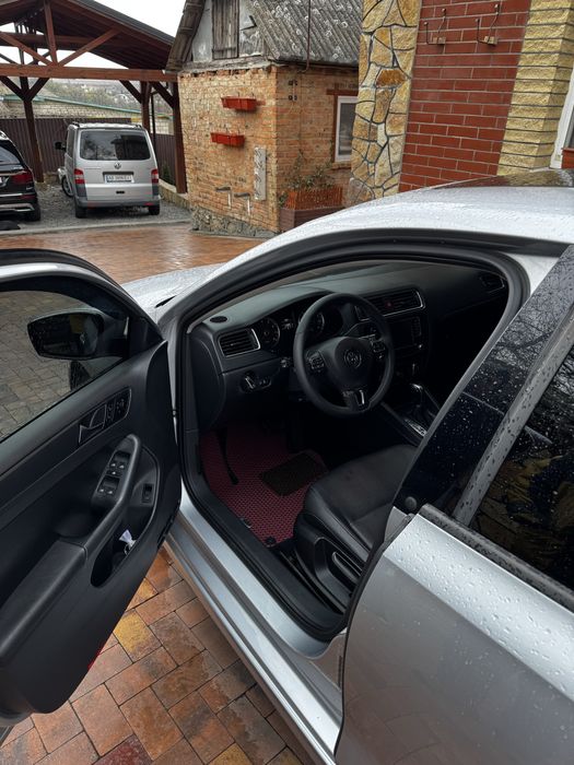 Автомобіль , продаж