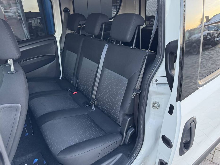 Opel Combo 2018 freshauto