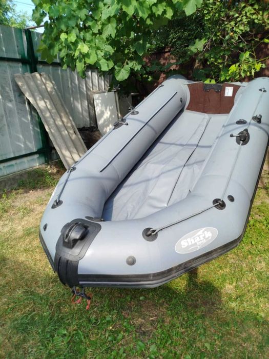 Лодка і мотор Меркурій 2.5