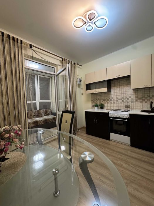 Однокомнтная квартира с ремонтом ЖК Розенталь-Радужный