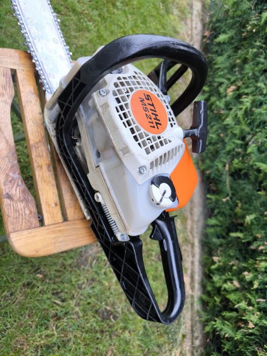 Piła pilarka spalinowa Stihl MS 211    2,3KM