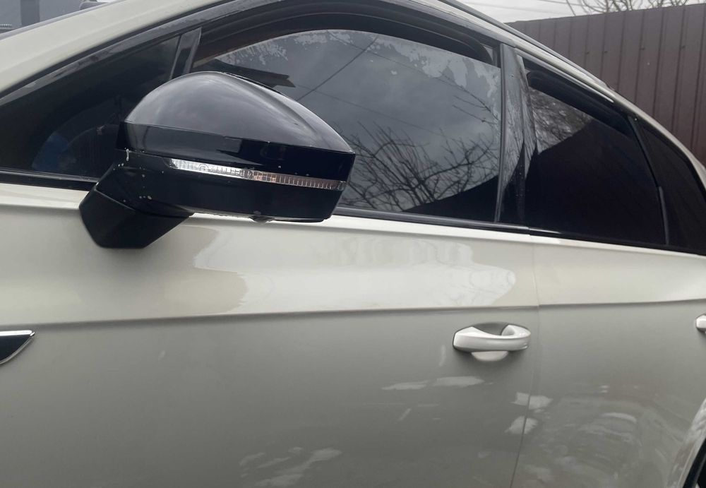 Дзеркало ліве Volkswagen Touareg 2018-2024 17pin