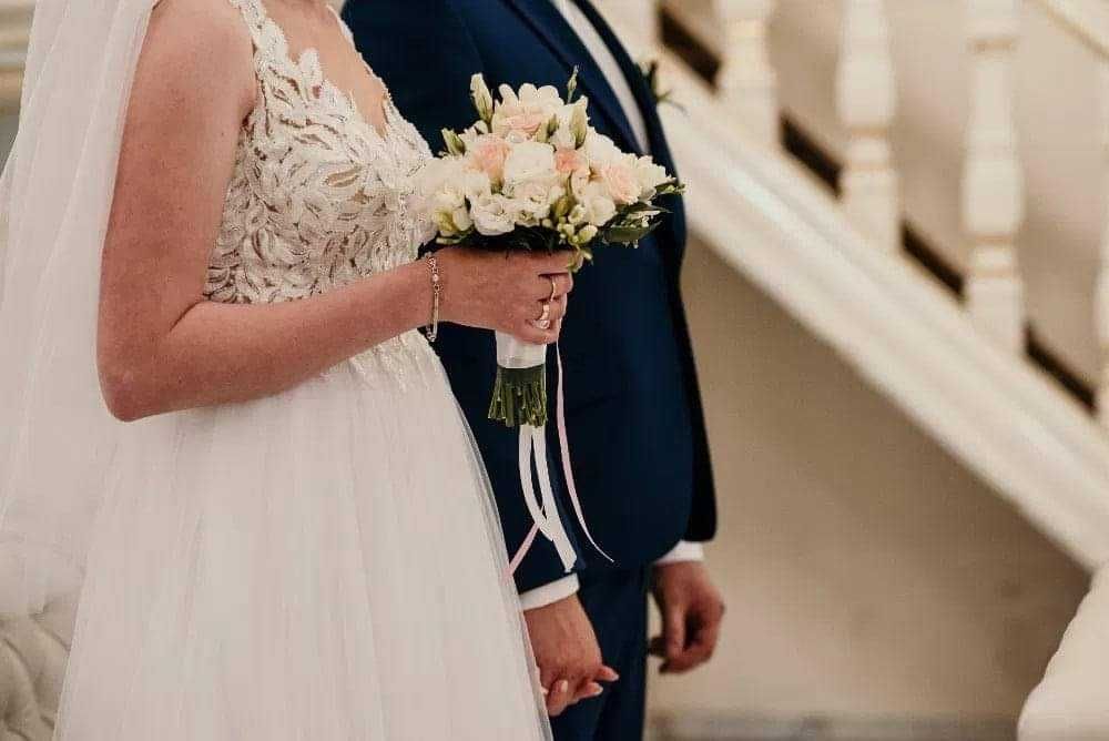 Suknia ślubna + gratis welon