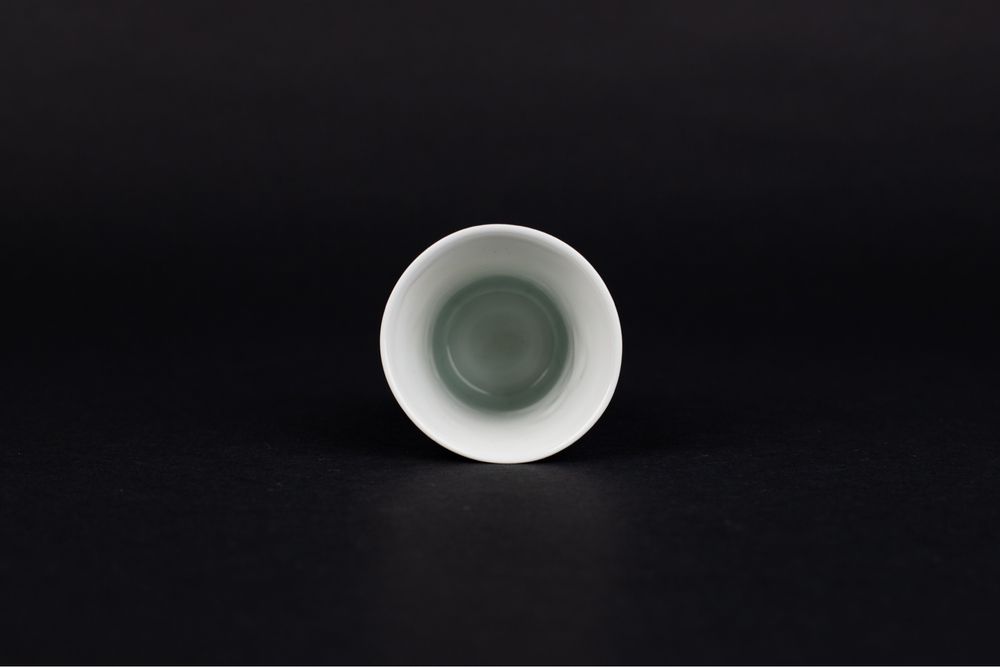 Bing & Grondahl Kopenhaga B&G wazonik ciemiernik Dania porcelana