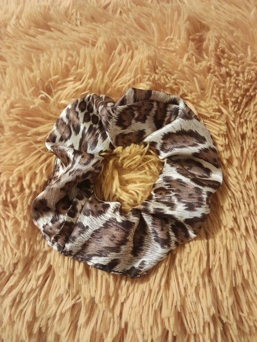 Scrunchie ozdoba do włosów gumka do włosów