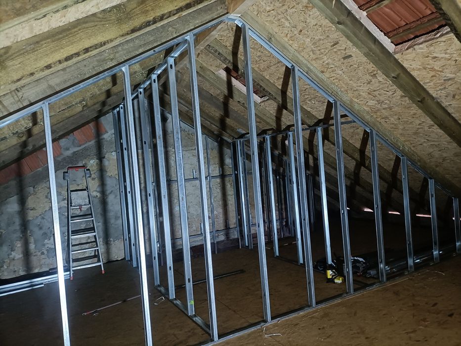 Execução de Tectos falsos e divisórias em Gesso Cartonado