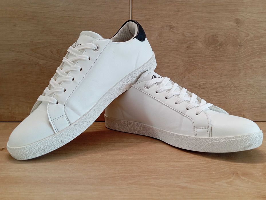 GUESS Sneakersy Damskie niskie Rozm. 38 /24,5 cm.