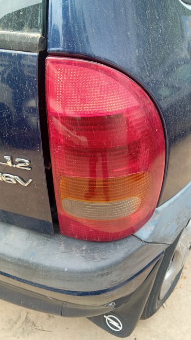 Farolim direito OPEL Corsa B