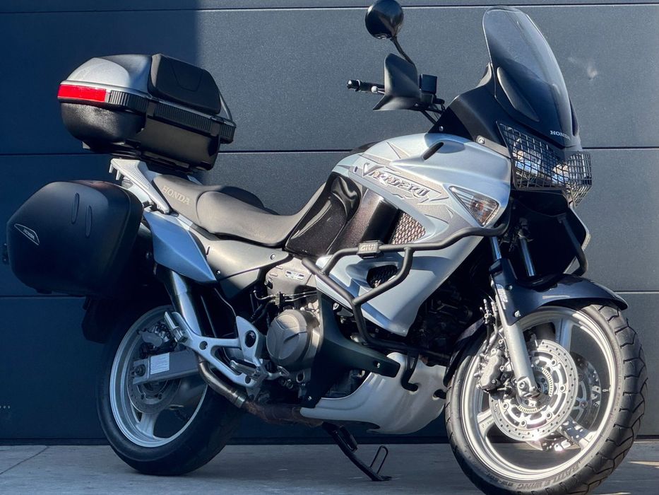 Honda Varadero XL 1000 V // ABS // gmole // trzy kufry // płyta pod silnik //