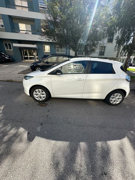 Carro elétrico Zoe 2014