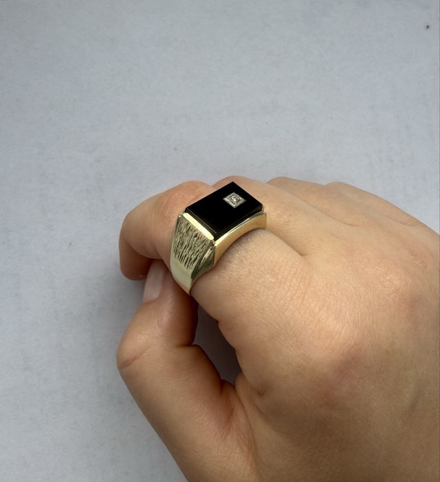 Sygnet 585 z diamentem 6g