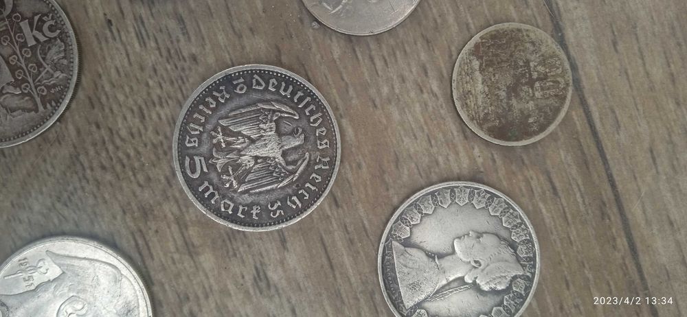 Срібні монети.Вага 75 грам