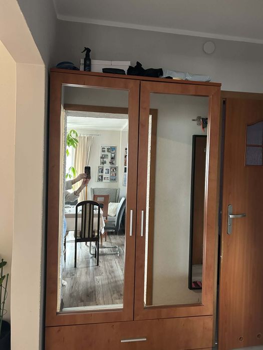 Szafa w bardzo dobrym stanie