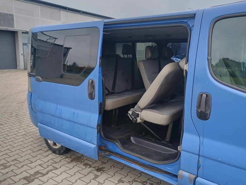 Renault Trafic L2H1 2,0dci 9-cio osobowy