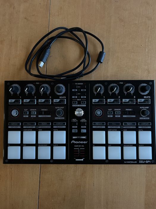 Pioneer ddj sp1 kontroler didzejski
