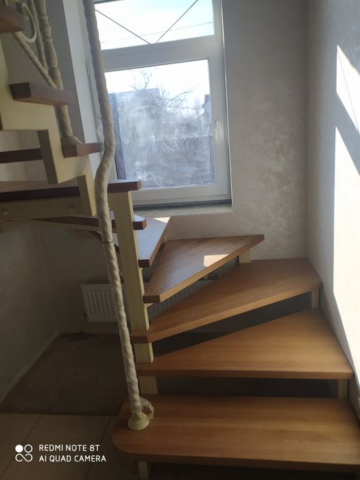 Металеві каркаси лестниці сходи під ключ