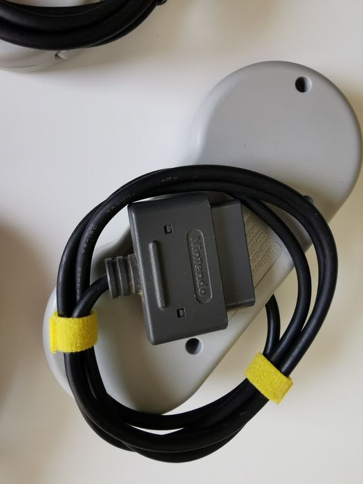 Original Super Nintendo Famicom Controllers64751783213827123