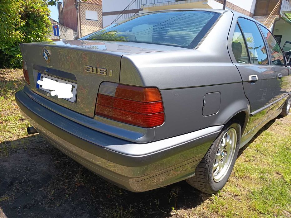 BMW E36 316i M40