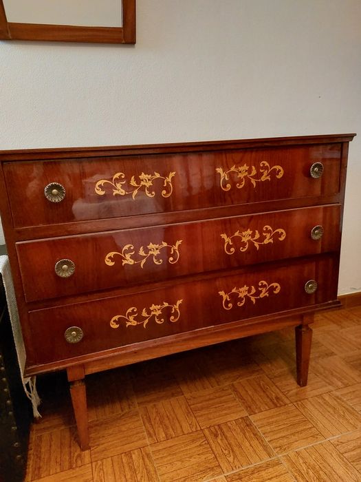 Mobília de quarto de casal antiga