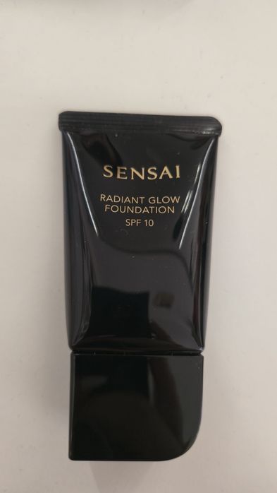 podkład sensai Douglas rg202 ochre beige