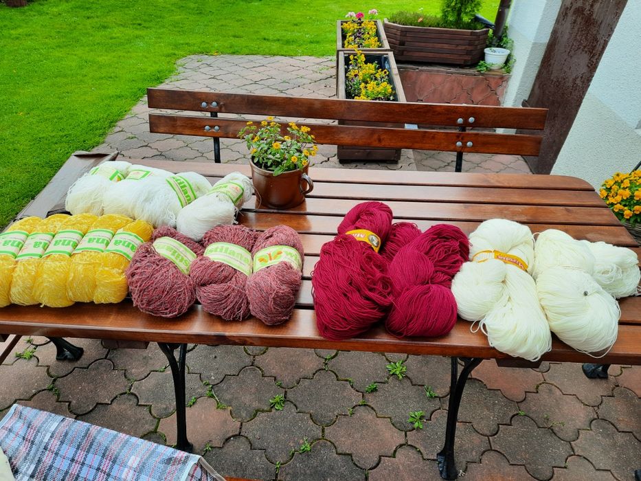 Sprzedam wełnę z czasów PRL