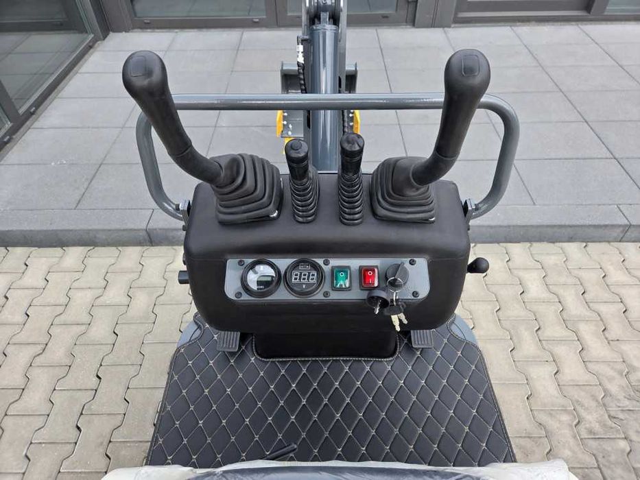 Mini koparka XTM X09S bez kabiny  ZULBiT Olsztyn