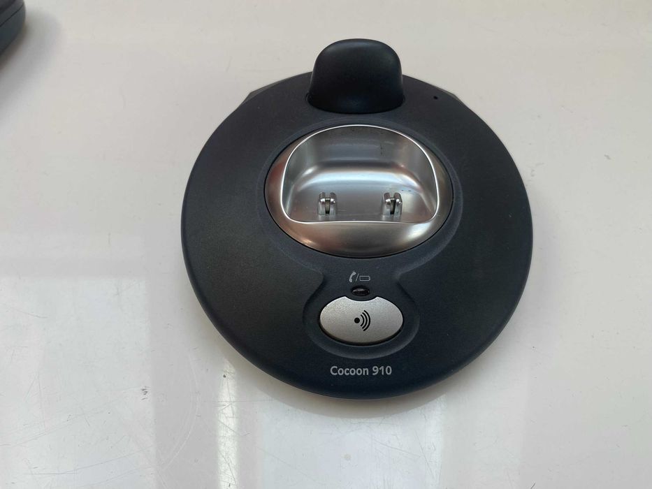 Telefon stacjonarny / bezprzewodowy COCOON 910 + stacja ładowania.