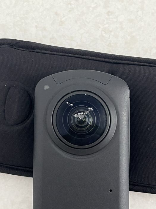 Camara 360 Ricoh Theta Z1