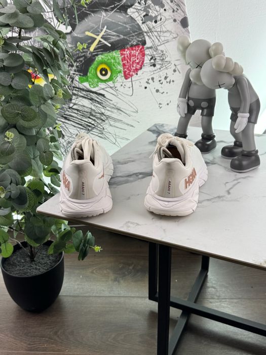 Кросівки Hoka Arahi 7 40 розмір Е12623