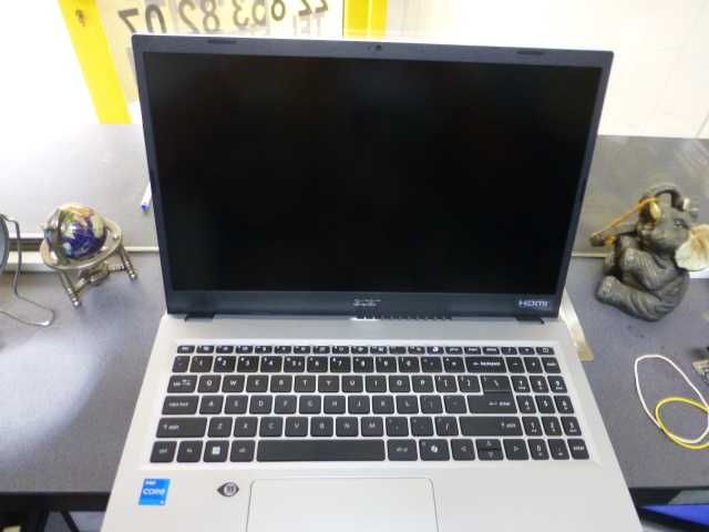 NOWY Laptop Acer EXTENSA 15  Core i5-1334U 16 GB / 512 GB + pudełko