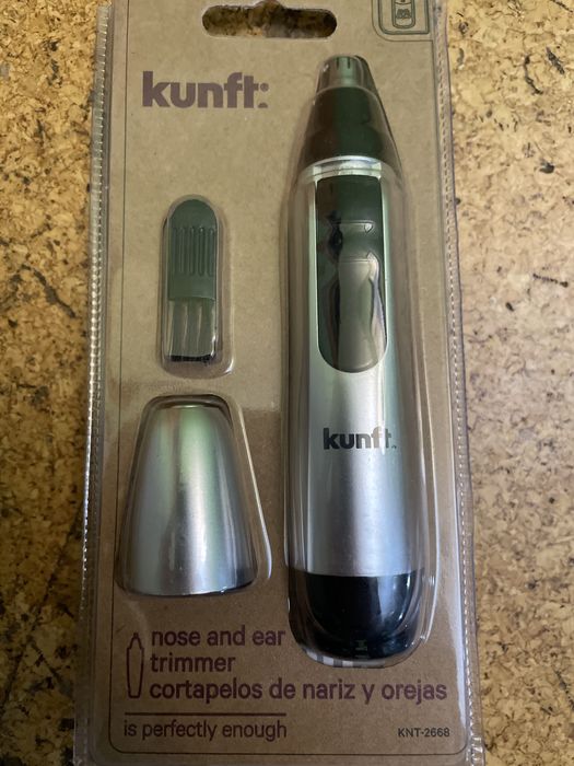Aparador pelo nariz e orelhas novo