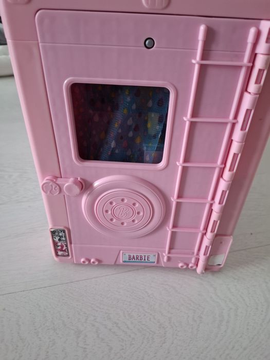 Kamper Barbie z akcesoriami