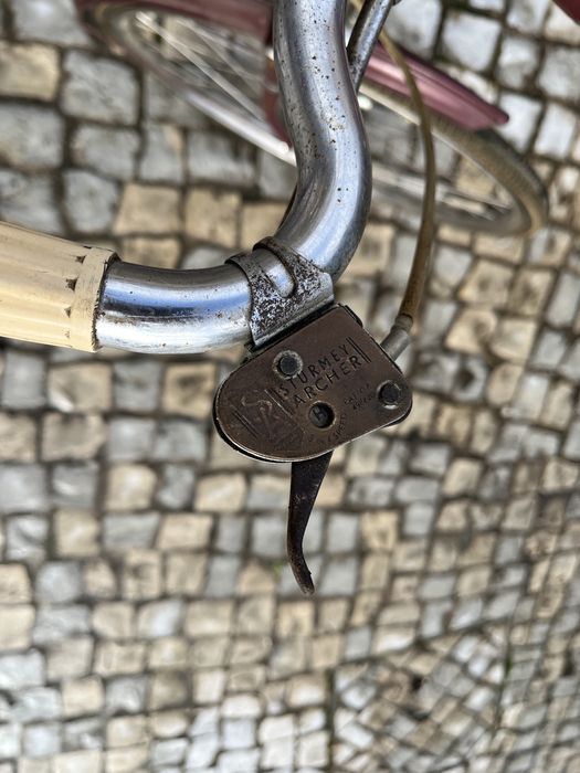 Antiga bicicleta pasteleira inglesa raleigh anos 50 original alavanca