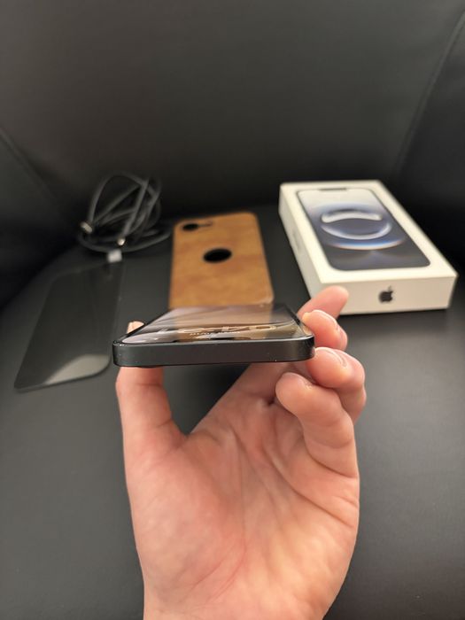 Iphone 16E de 128 gigas