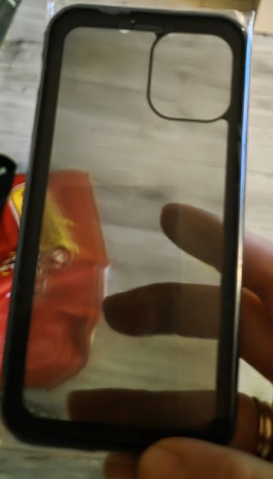 Sprzedam etui chyba do iphone 13 pro nowe