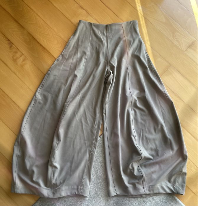 Calça wide leg larga