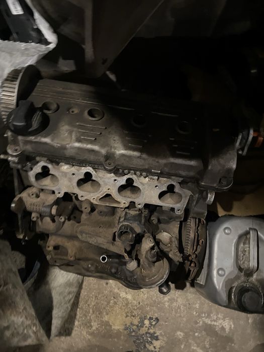 Продам головку блоку циліндрів ауді фольцваген 2.0 асе 16v