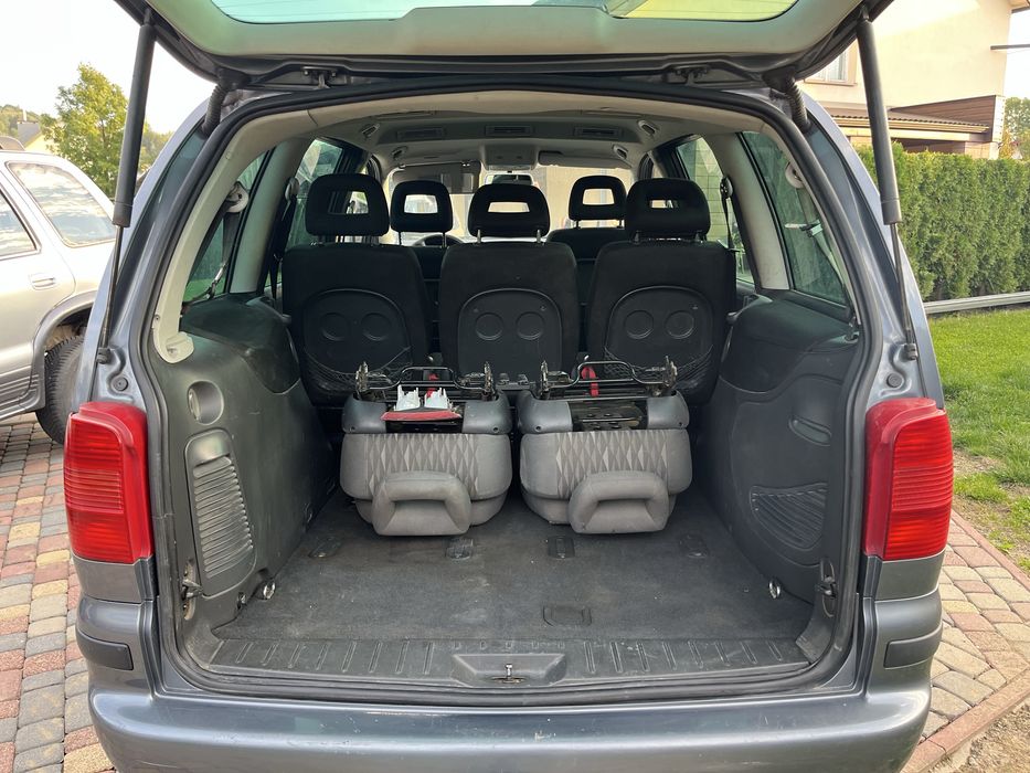 Seat Alhambra jak Sharan 4x4 1.9d, 7 osob, hak 2000kg